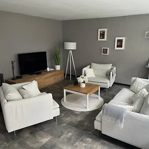 Remise-berlin-gruenau Your Cozy And Comfortable To For Up To 6 People Between Mueggelsee And Ferienhaus